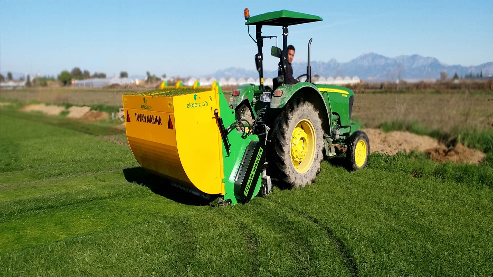 Lorem ipsum dolor sit amet, adipiscing elit.